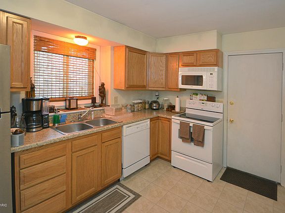 5th image of 57762 Rumshire Dr