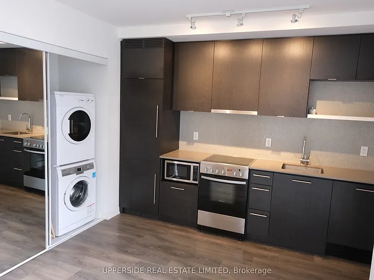 435 Richmond St W #1410 — Photo 3