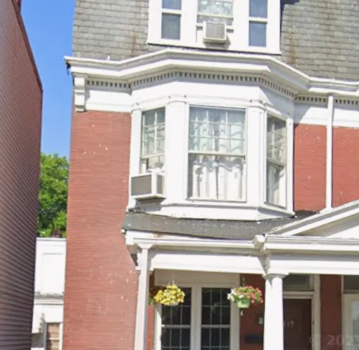 419 Lindberg Ave