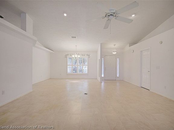 5th image of 399 Lake August Dr