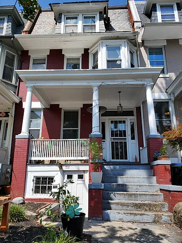 1657 Newton St NW #B Photo 1