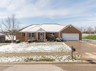 448 Hunters Run Dr, Richmond, KY 40475