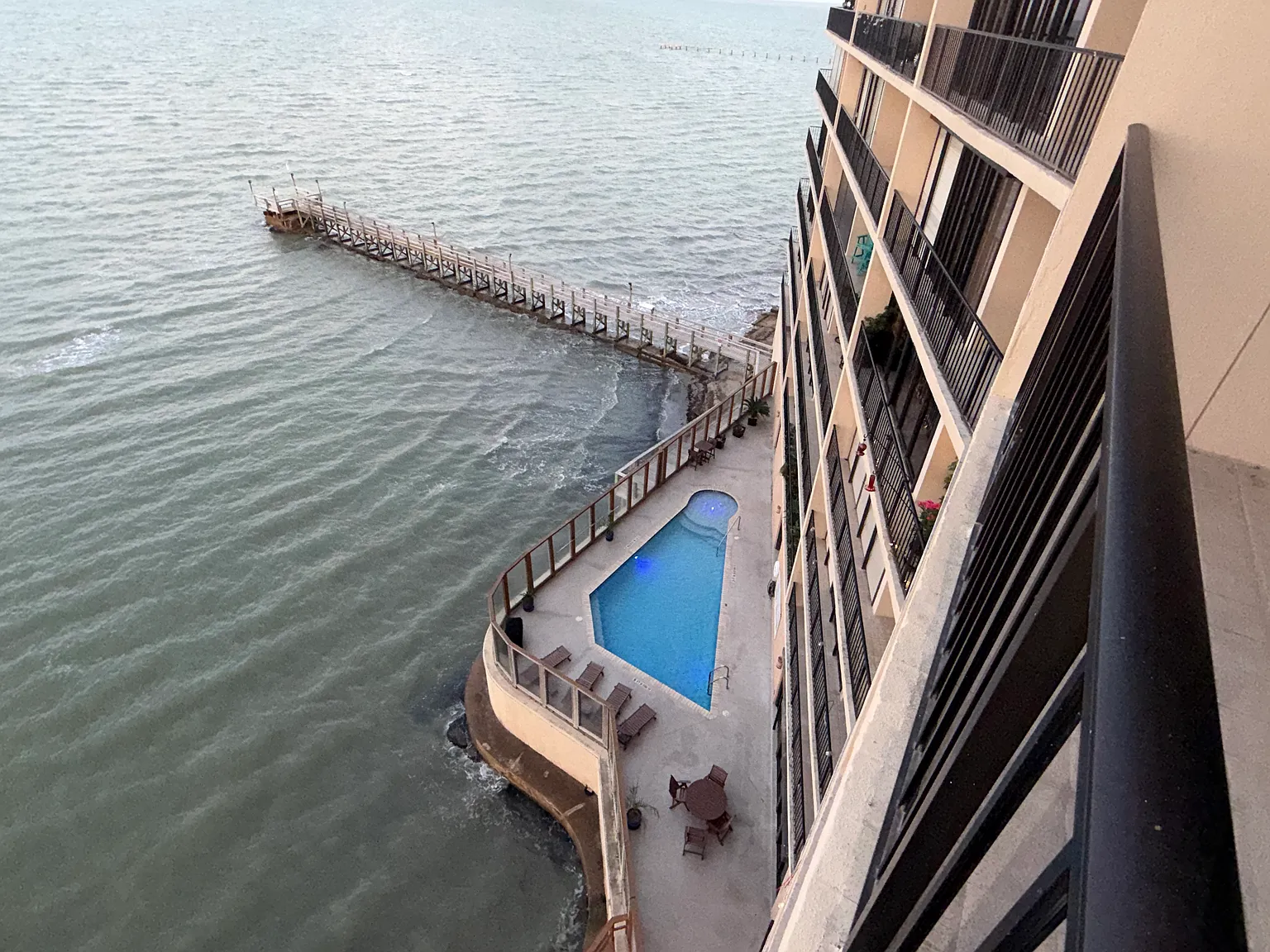 2 bed, 1460 sqft, $3,000 — Photo 4