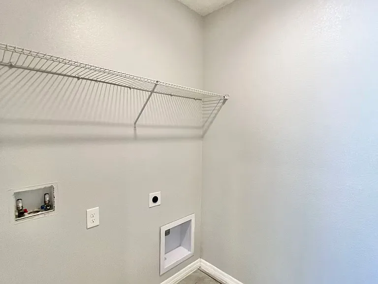5530 Galloping Dr — Photo 29