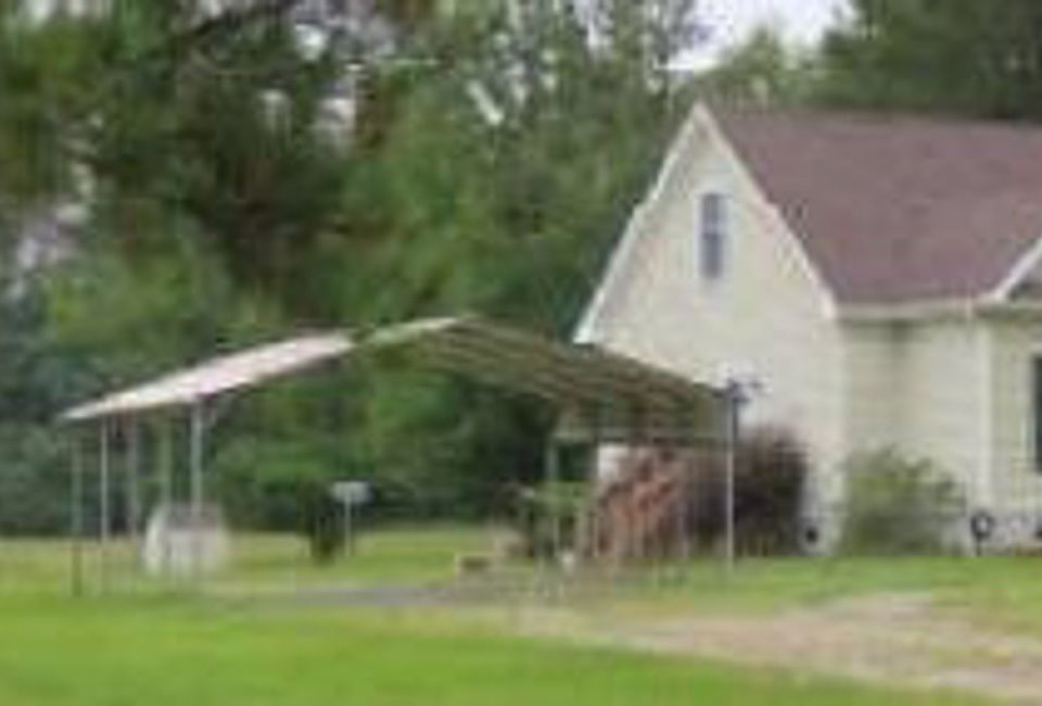 2nd image of 17540 Old Johns Rd