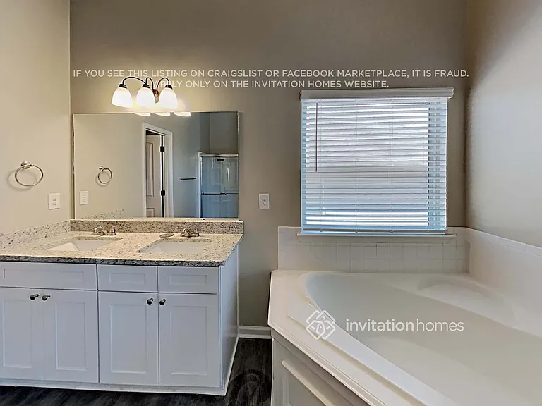 100 Hamilton Pointe Dr — Photo 17