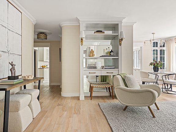 4th image of 69 W 9th St #2B
