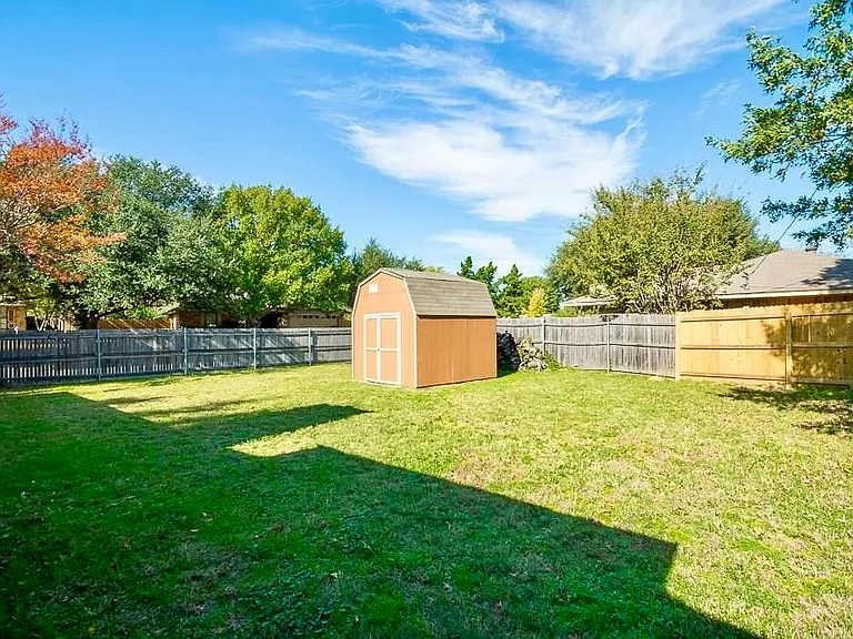 3502 Wentworth Dr — Photo 16
