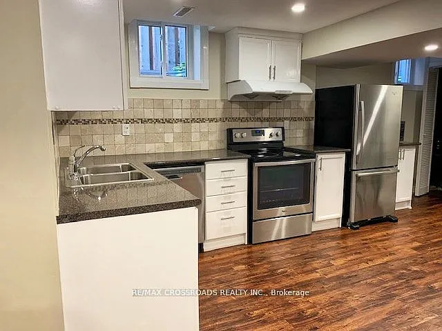 61 Silverbirch Pl — Photo 8