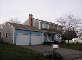 20 Mayflower Dr, Seekonk, MA 02771