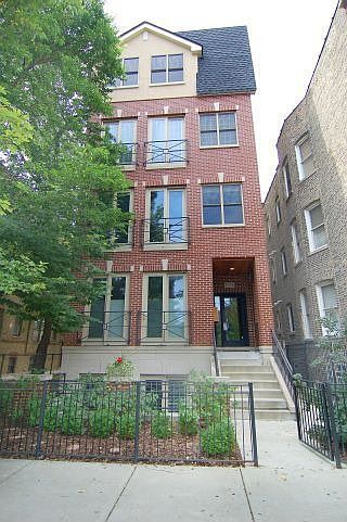 1st image of 3938 N Southport Ave APT 1