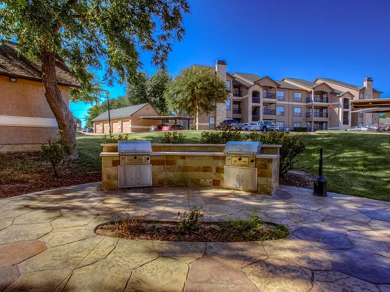 Waters Edge Villas — Photo 16