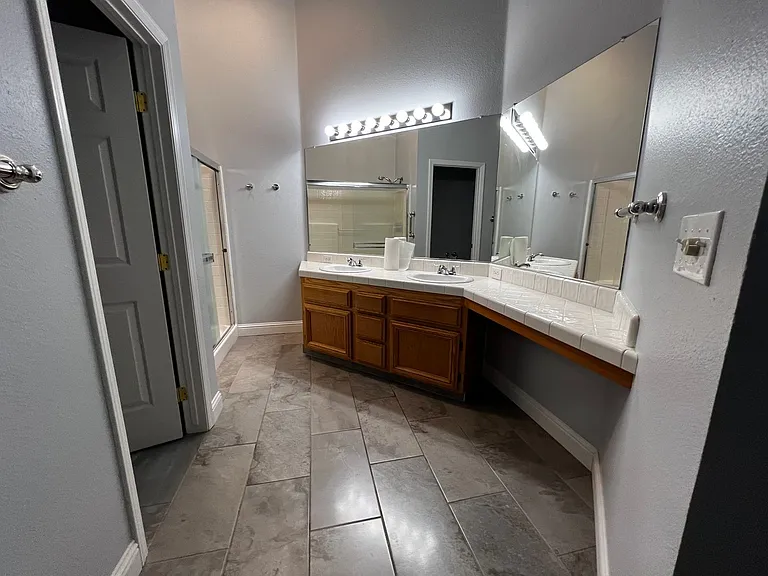 2819 S Maselli Ct — Photo 15