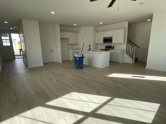 5th image of 9159 Rolling Stone Way
