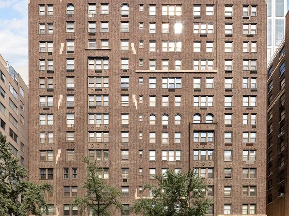 419 East 57th Street 9A image 13 of 13