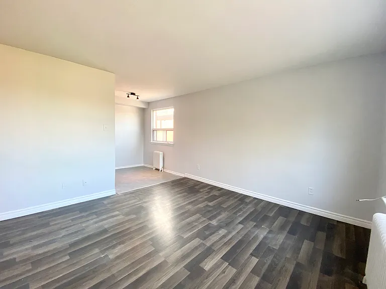 127 Scarlett Rd #4 — Photo 8