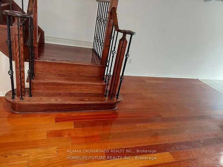 3226 Raindance Cres — Photo 3
