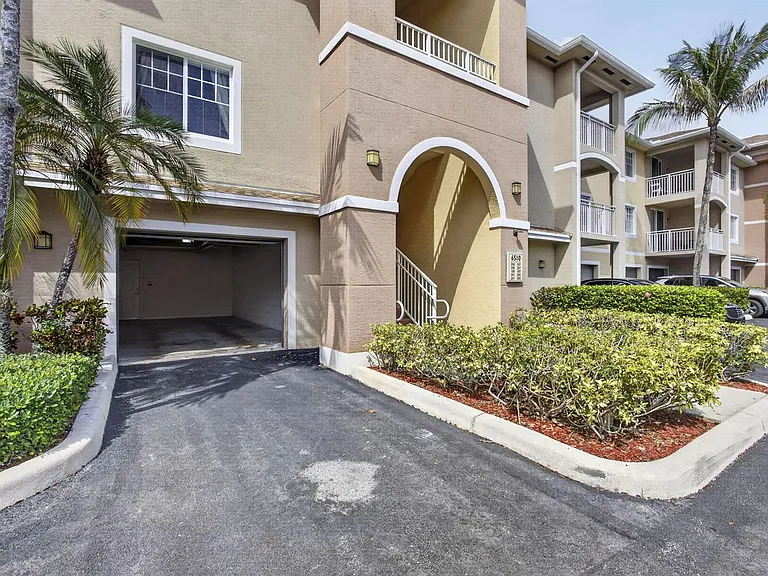 6510 Emerald Dunes Dr #308 — Photo 33