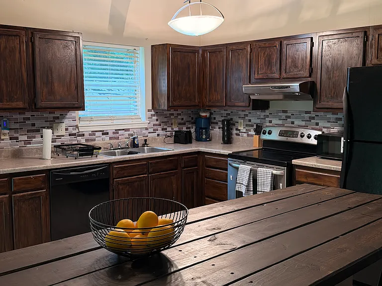 6826 Equestrian Ln — Photo 7