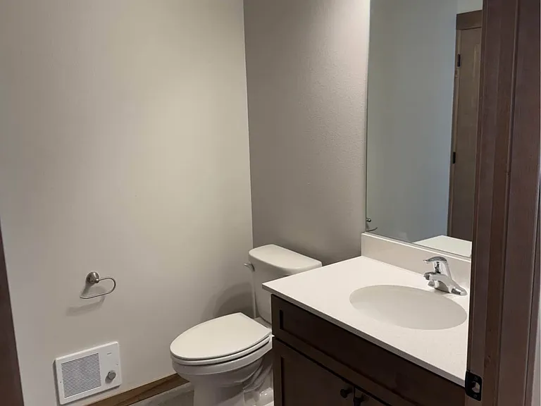 600 W Hickory St #10 — Photo 11