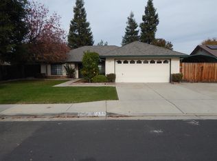 1405 Chennault Ave, Clovis, CA 93611