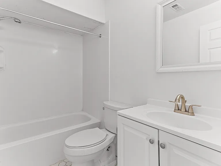 221 N Normal St — Photo 19