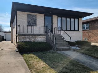 1067 Lucas St, Calumet City, IL 60409
