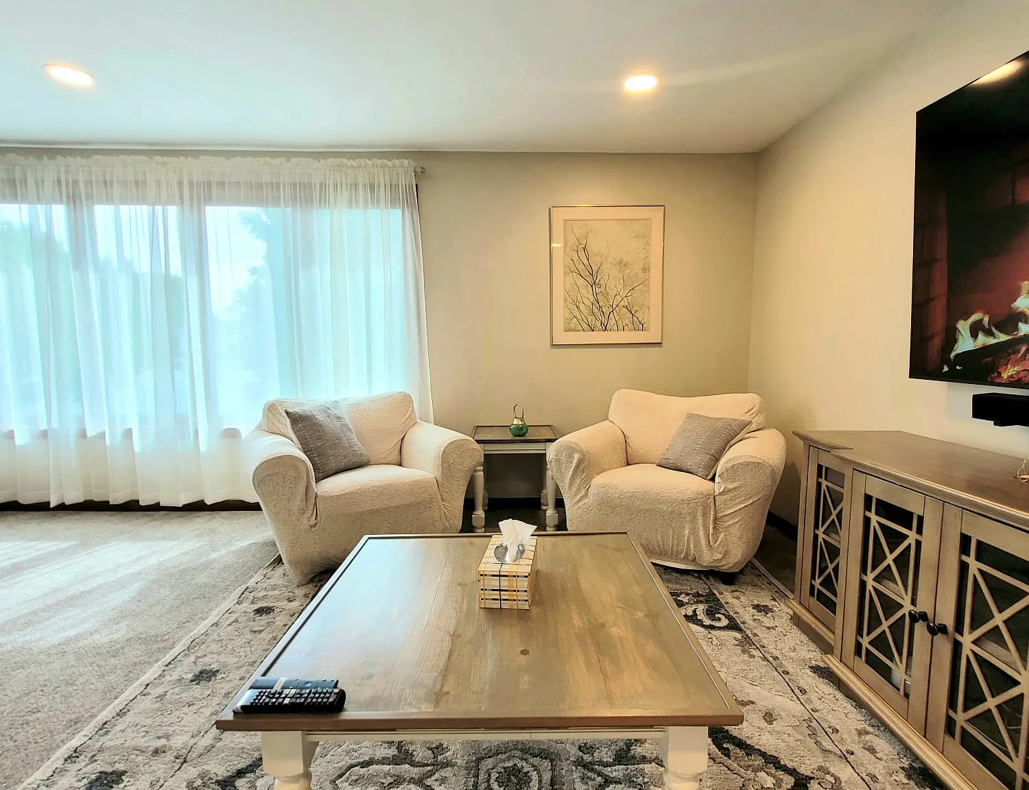3 bed, 1200 sqft, $1,800 — Photo 4