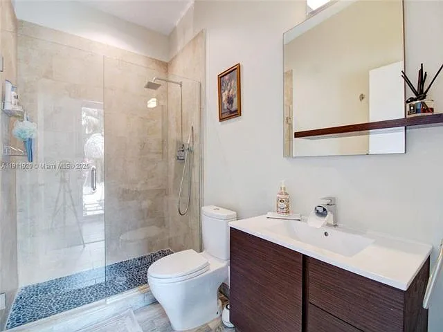 6900 SW 104th St — Photo 17