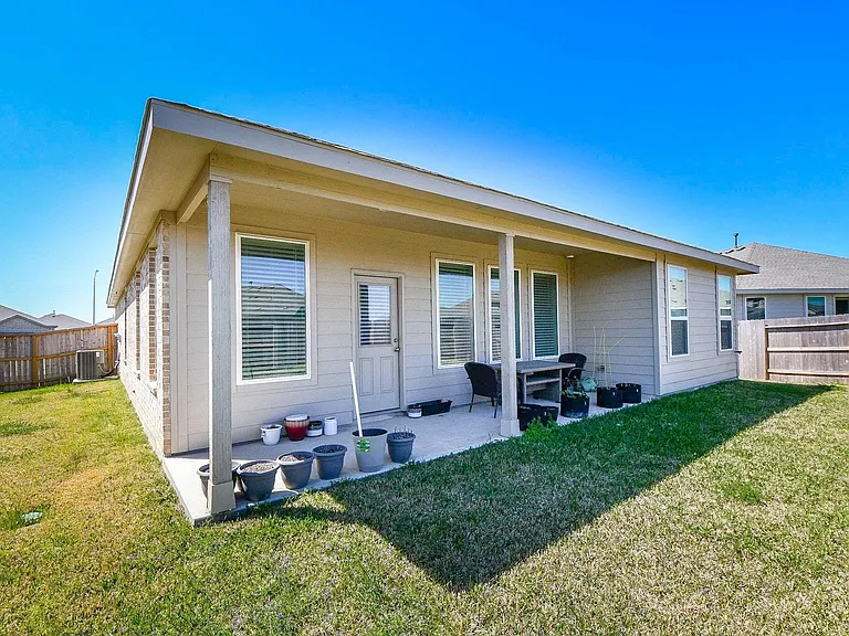 26610 Coast Redwood Dr — Photo 30