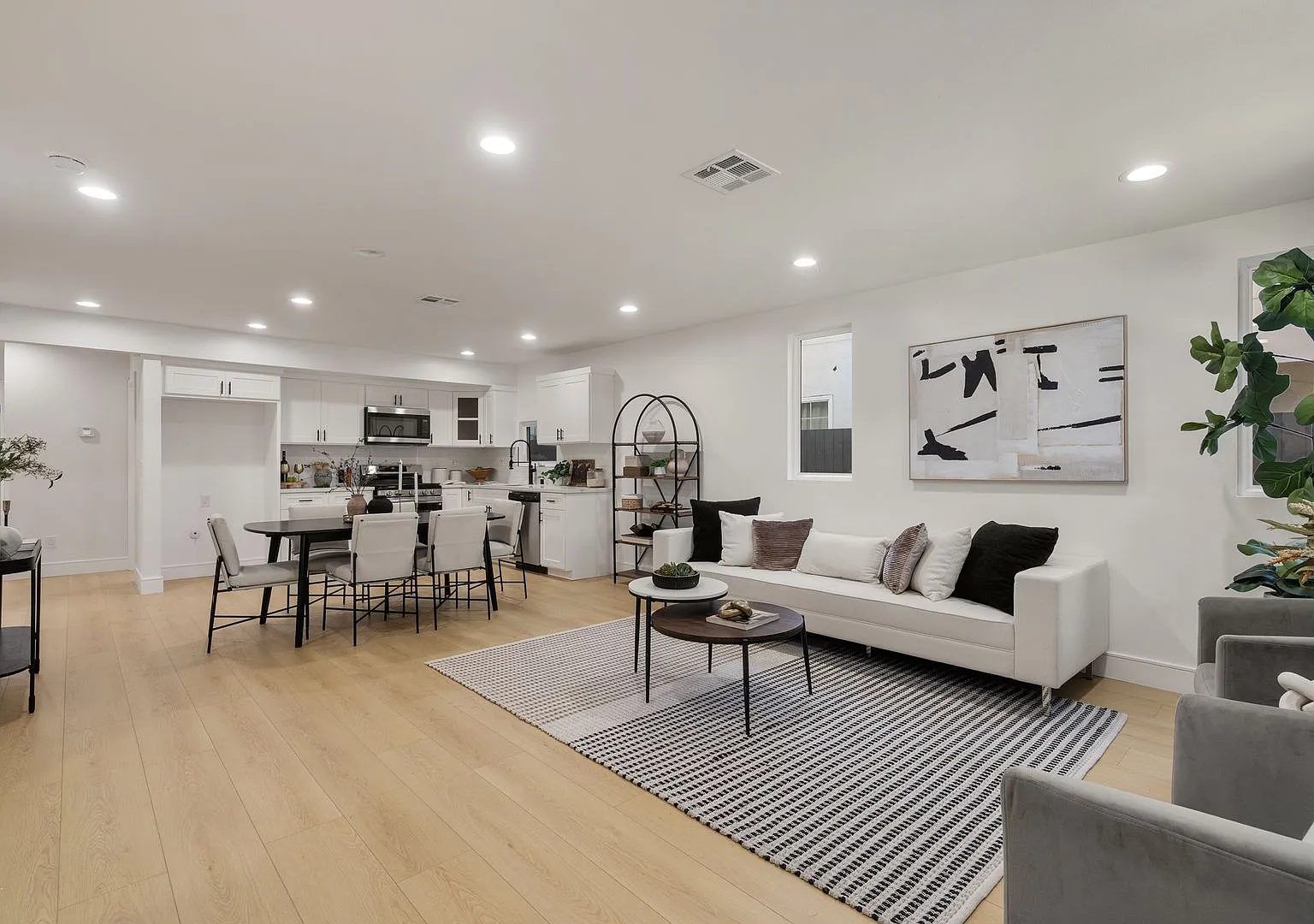 2706 & 2708 S. Cochran Avenue - BI — Photo 1