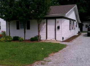 1047 Beachview Rd, Willoughby, OH 44094