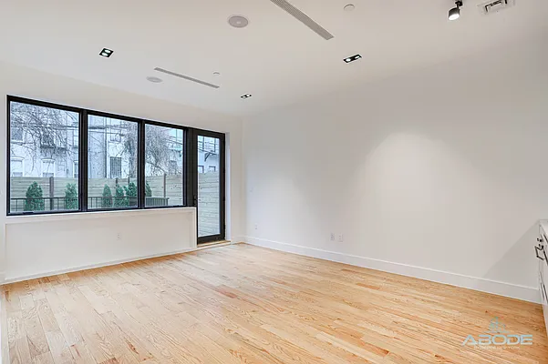 Rented by Reside New York | media 17