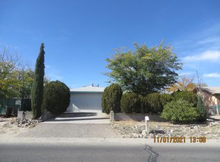 645 Lisbon Ave SE, Rio Rancho, NM 87124