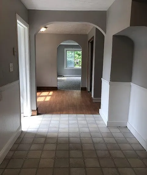 1009 Bellevue Dr — Photo 8