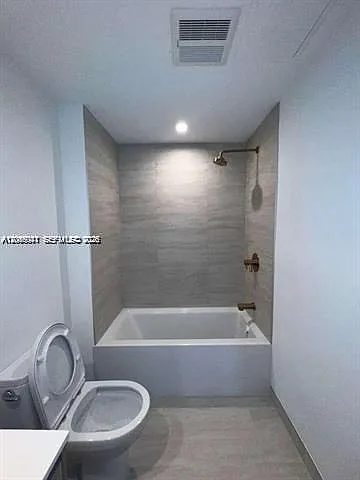 77 SE 5th St #1704 — Photo 10