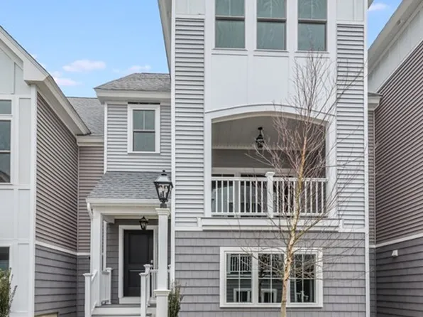 4 Hawthorne, Plymouth, MA 02360