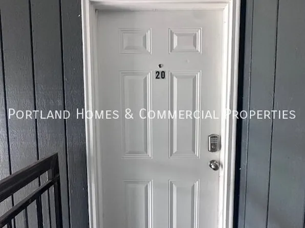 15796 SE Division St #20, Portland, OR 97236