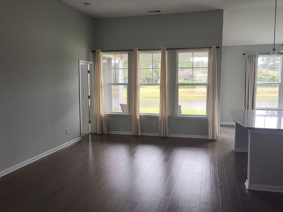 1st image of 107 Westover Dr