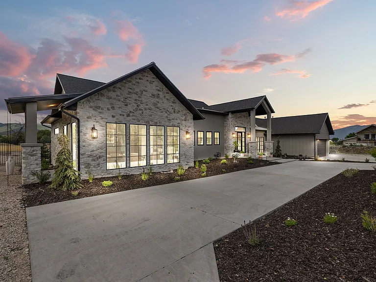 5240 Lake Creek Rd — Photo 38