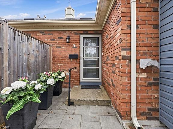 3rd image of 175 Fiddlers Green Rd #3