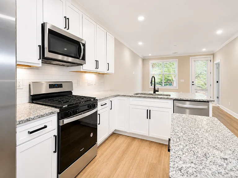 6114 Fox Rd — Photo 3