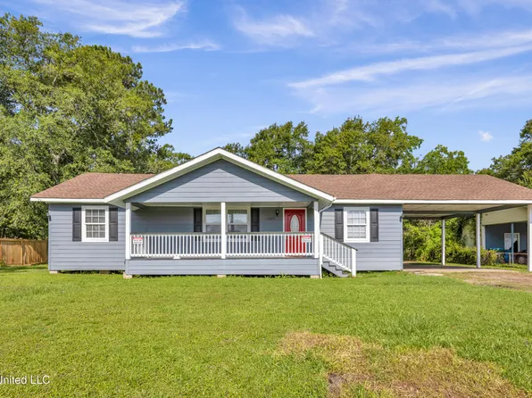 2207 10th St, Pascagoula, MS 39567