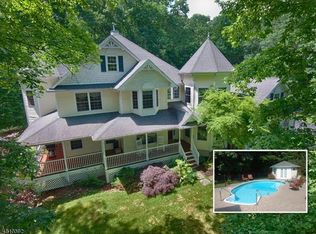 8 Valley Manor Dr, Sparta, NJ 07871