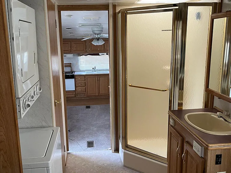 3525 S 8th Ave #J10 — Photo 11