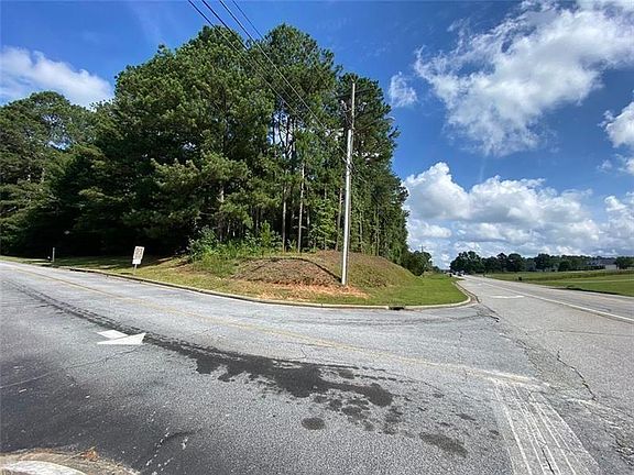 2nd image of 466 Highway 81 SW