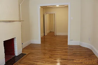 Rented by aptsandlofts.com