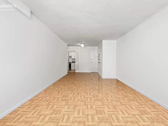 4th image of 301 E 63rd St APT 17G