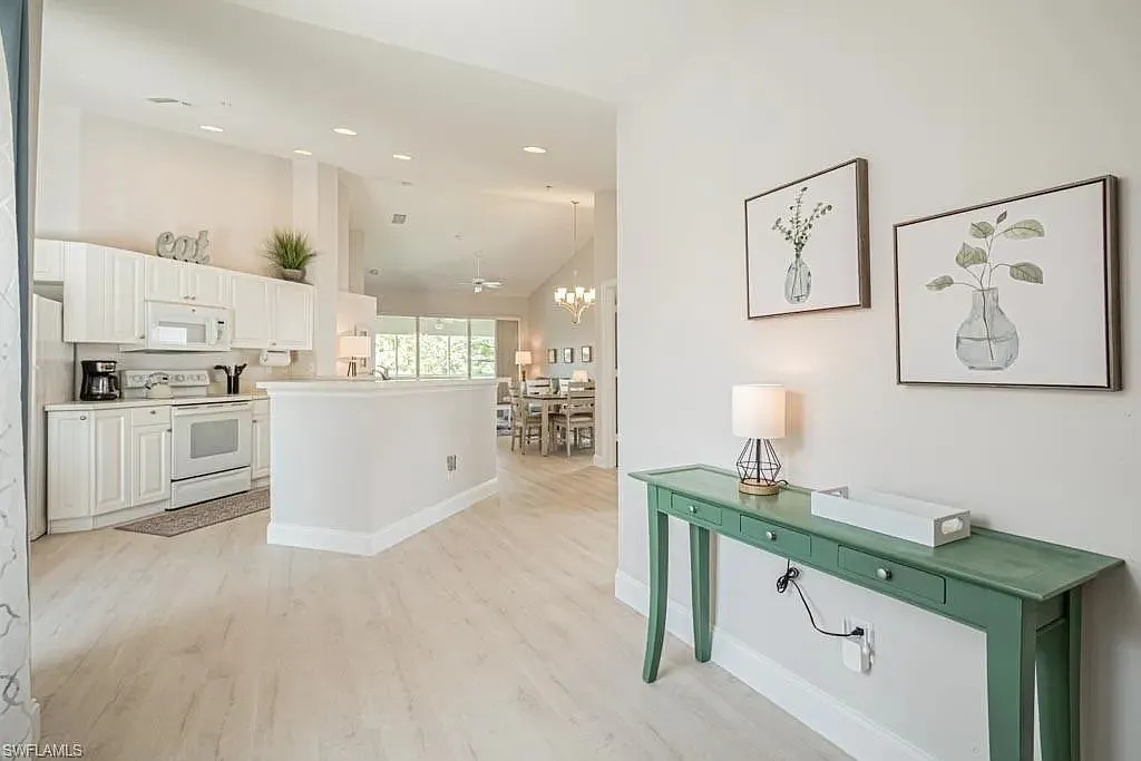 3 bed, 1659 sqft, $2,400 — Photo 3