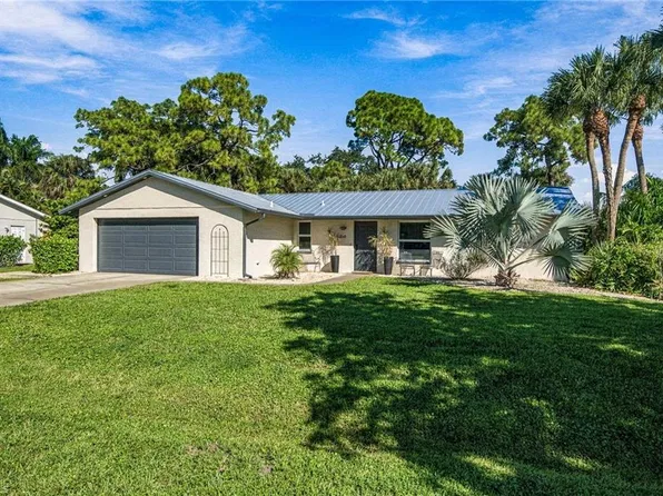 2265 Outrigger LN, NAPLES, FL 34104